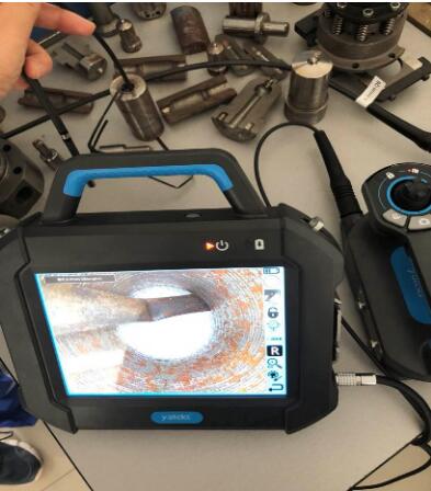 我司的工業內窺鏡在客戶的機械制造廠的演示